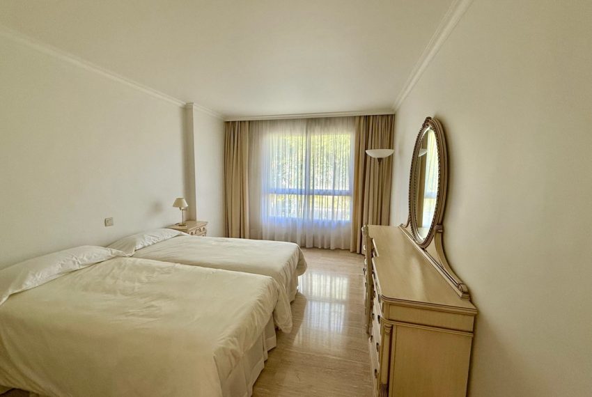 R5214580-Apartment-For-Sale-Puerto-Banus-Middle-Floor-2-Beds-140-Built-4