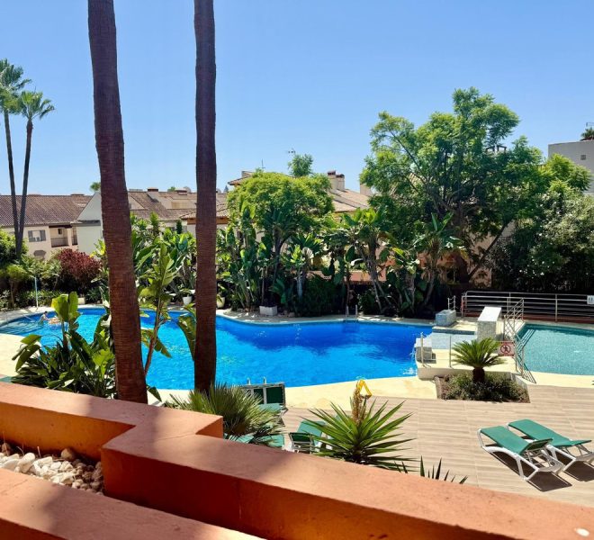 R5214580-Image 1-Middle Floor - 2 Beds - 140 Built