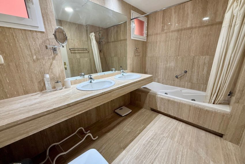 R5214580-Apartment-For-Sale-Puerto-Banus-Middle-Floor-2-Beds-140-Built-8