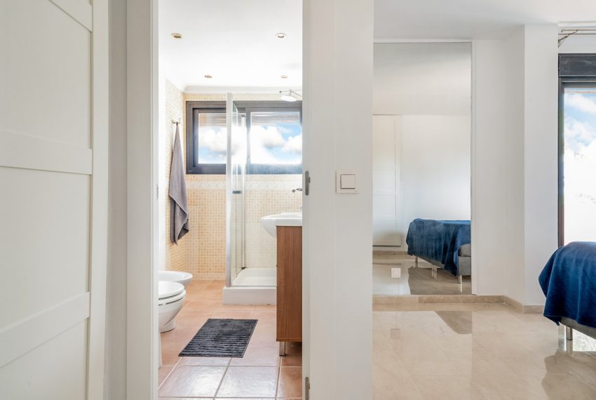 R5214619-Apartment-For-Sale-Nueva-Andalucia-Middle-Floor-2-Beds-109-Built-16