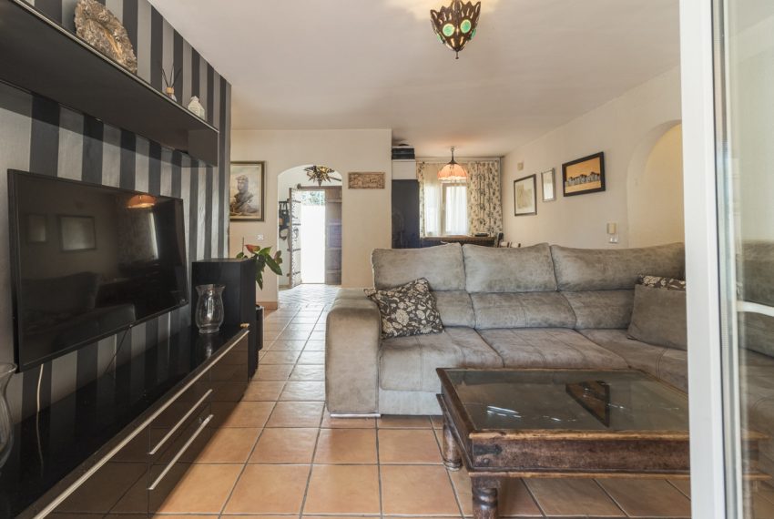 R5214628-Villa-For-Sale-Marbella-Detached-3-Beds-141-Built-17