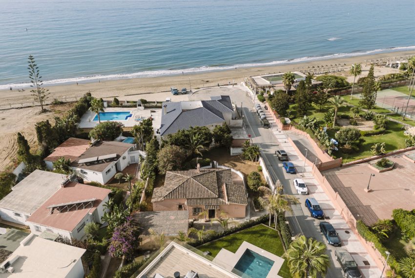 R5214628-Villa-For-Sale-Marbella-Detached-3-Beds-141-Built