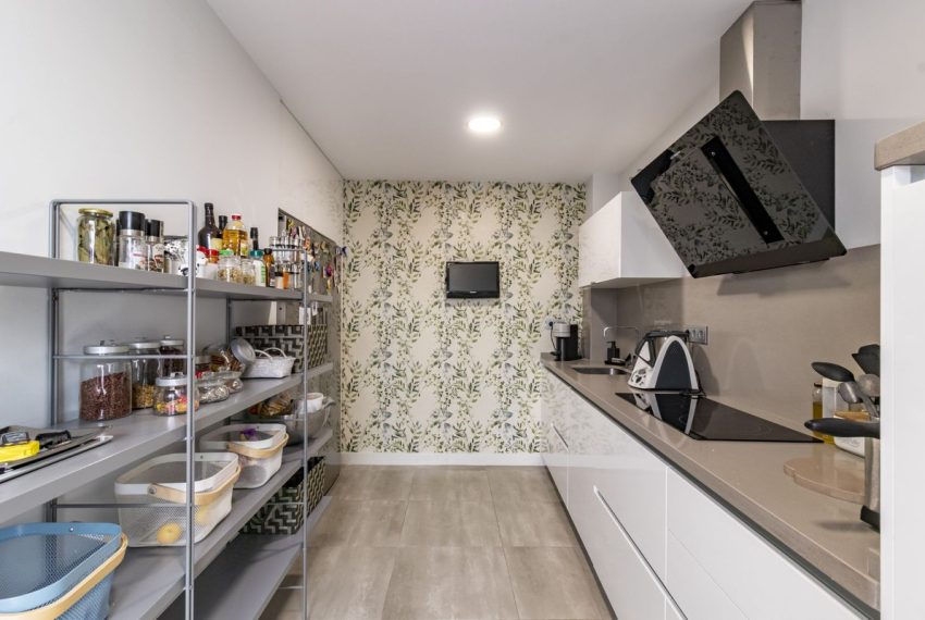 R5215189-Villa-For-Sale-San-Pedro-de-Alcantara-Semi-Detached-3-Beds-336-Built-18