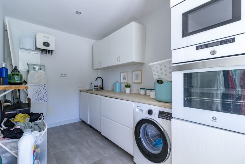 R5215189-Villa-For-Sale-San-Pedro-de-Alcantara-Semi-Detached-3-Beds-336-Built-4