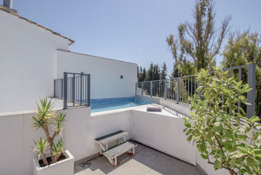 R5215189-Villa-For-Sale-San-Pedro-de-Alcantara-Semi-Detached-3-Beds-336-Built