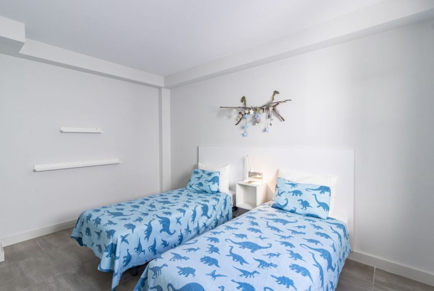 R5215189-Villa-For-Sale-San-Pedro-de-Alcantara-Semi-Detached-3-Beds-336-Built-9