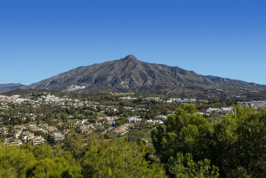 R5215267-Apartment-For-Sale-Nueva-Andalucia-Penthouse-Duplex-3-Beds-164-Built-1