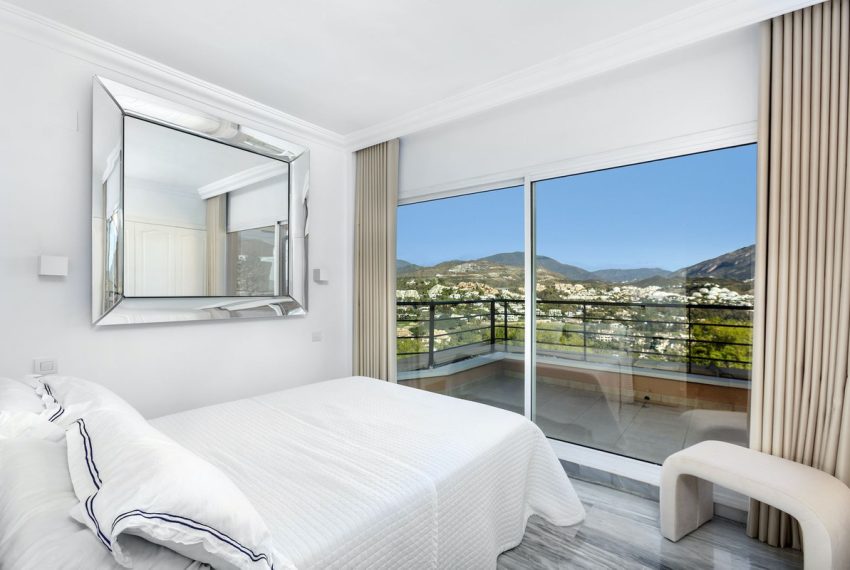 R5215267-Apartment-For-Sale-Nueva-Andalucia-Penthouse-Duplex-3-Beds-164-Built-14