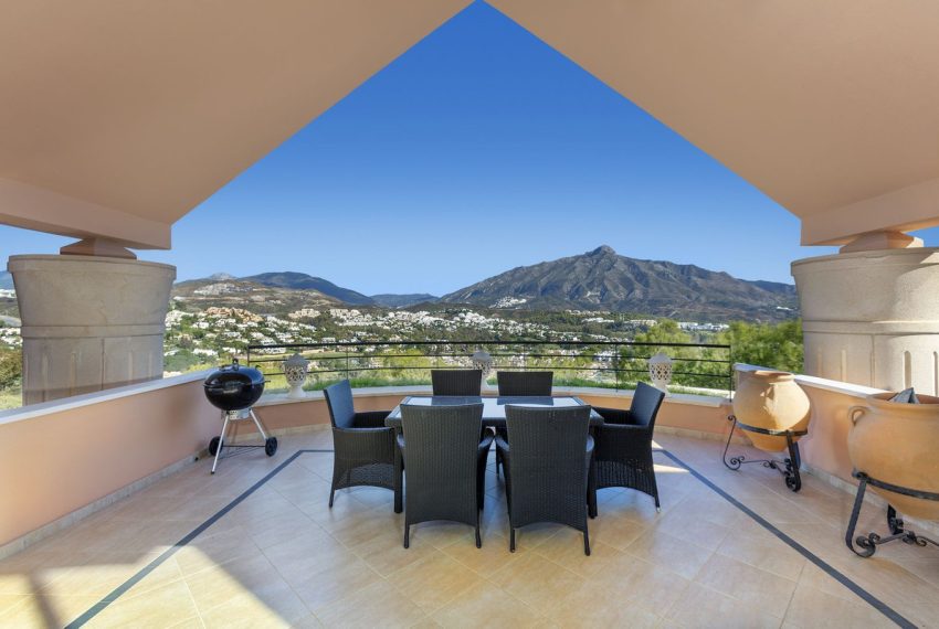 R5215267-Apartment-For-Sale-Nueva-Andalucia-Penthouse-Duplex-3-Beds-164-Built-2