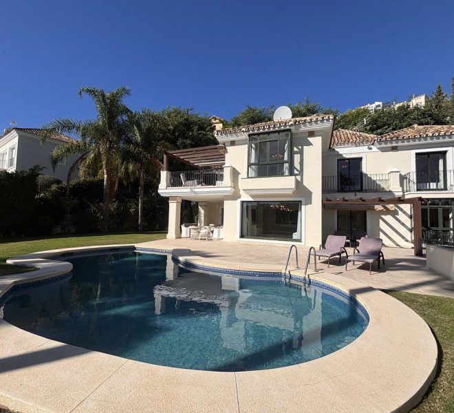 R5215495-Image 1-Detached - 7 Beds - 526 Built