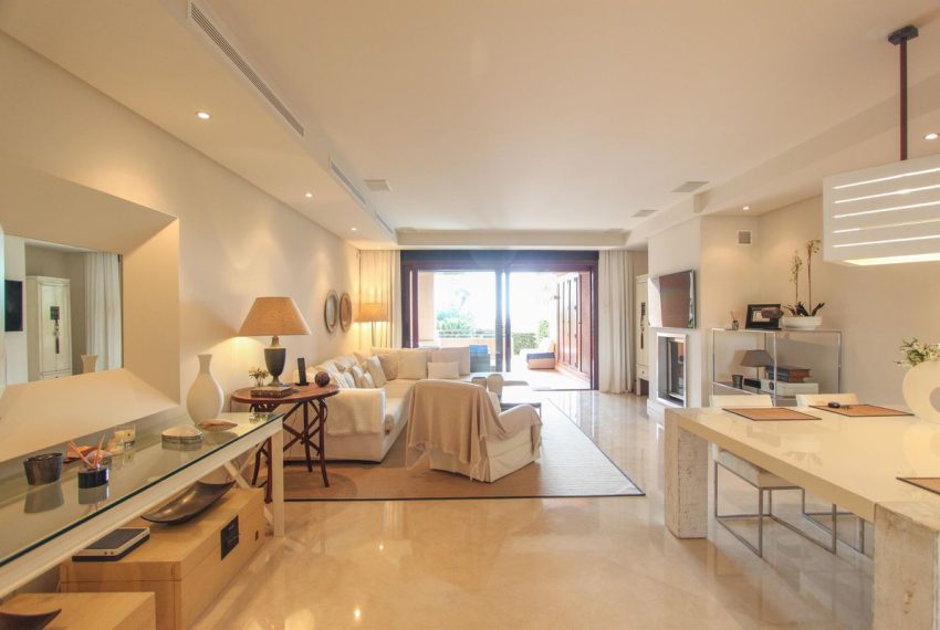R5215516-Apartment-For-Sale-Puerto-Banus-Ground-Floor-2-Beds-165-Built-2