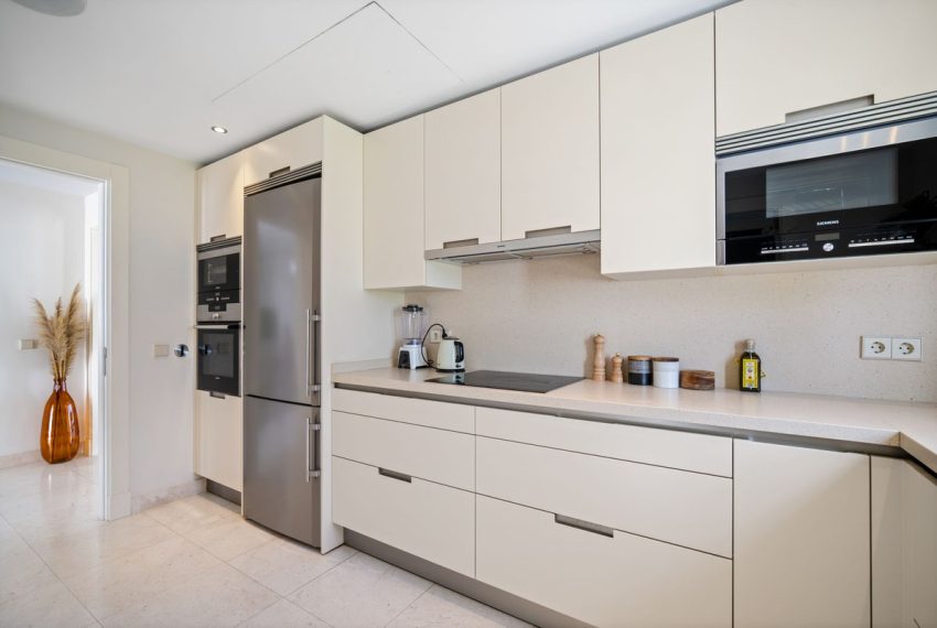 R5215528-Villa-For-Sale-El-Paraiso-Detached-5-Beds-278-Built-12