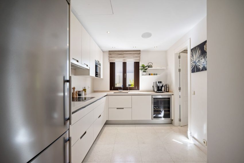 R5215528-Villa-For-Sale-El-Paraiso-Detached-5-Beds-278-Built-13