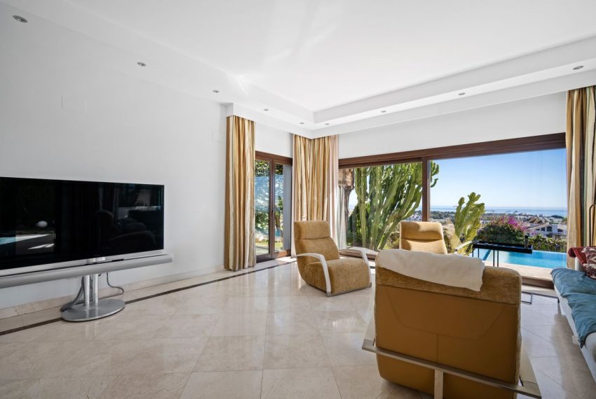 R5215528-Villa-For-Sale-El-Paraiso-Detached-5-Beds-278-Built-9