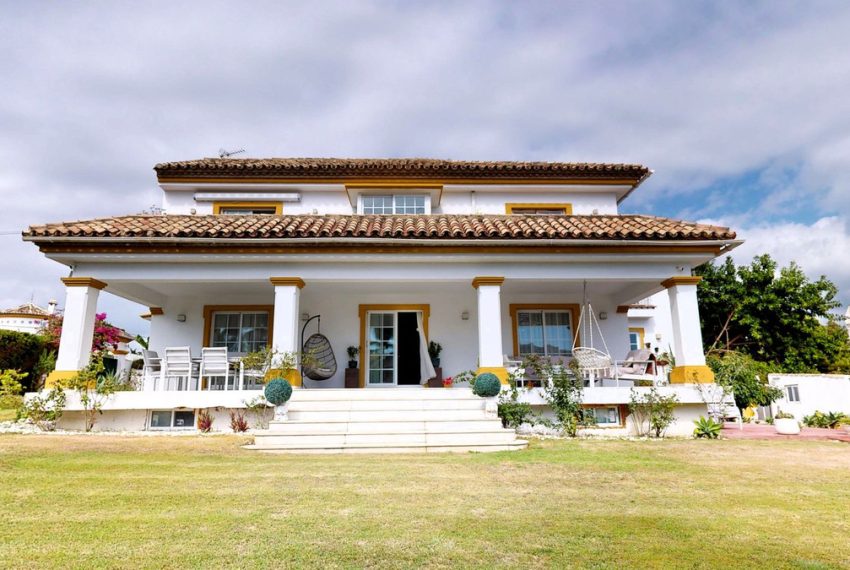 R5215531-Villa-For-Sale-Guadalmina-Alta-Detached-7-Beds-253-Built-1