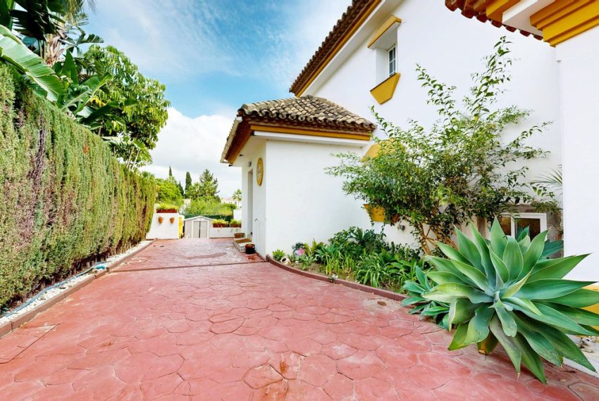 R5215531-Villa-For-Sale-Guadalmina-Alta-Detached-7-Beds-253-Built-15