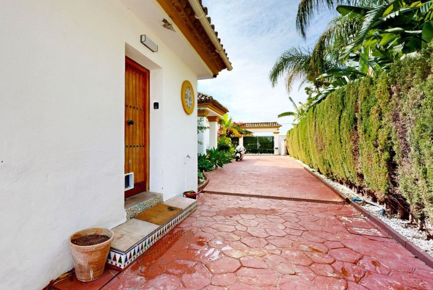 R5215531-Villa-For-Sale-Guadalmina-Alta-Detached-7-Beds-253-Built-16