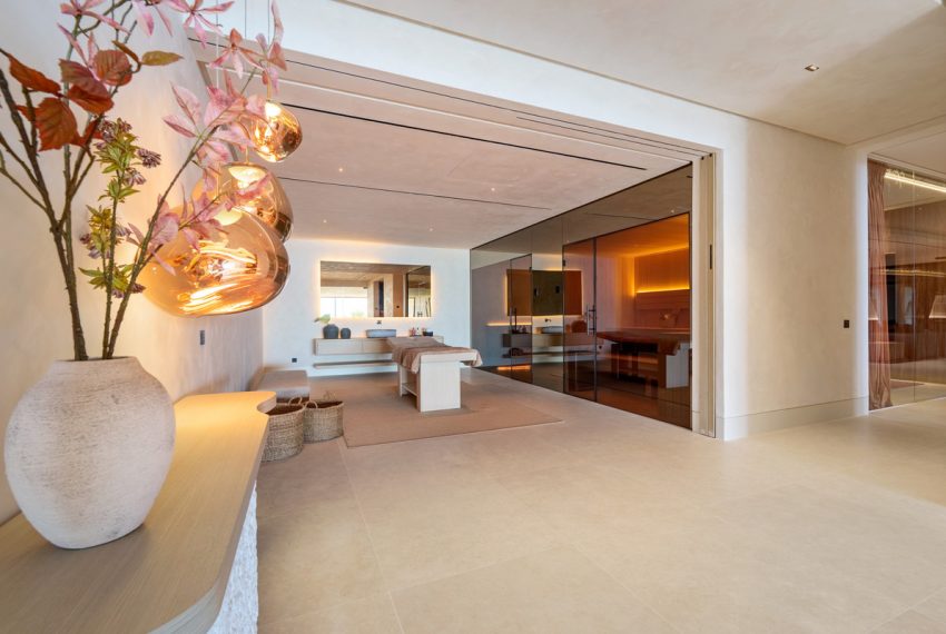 R5215813-Villa-For-Sale-Benahavis-Detached-8-Beds-1696-Built-13