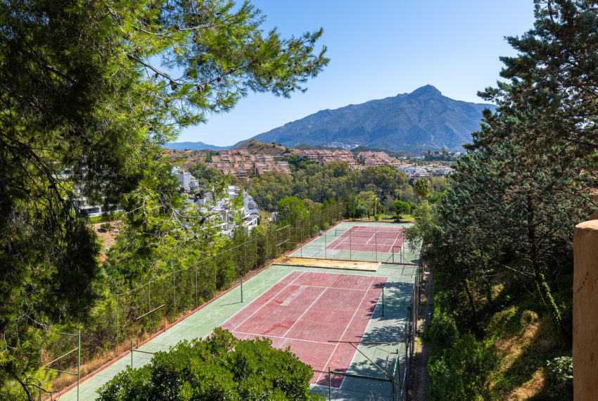 R5215837-Apartment-For-Sale-Nueva-Andalucia-Penthouse-3-Beds-150-Built-9