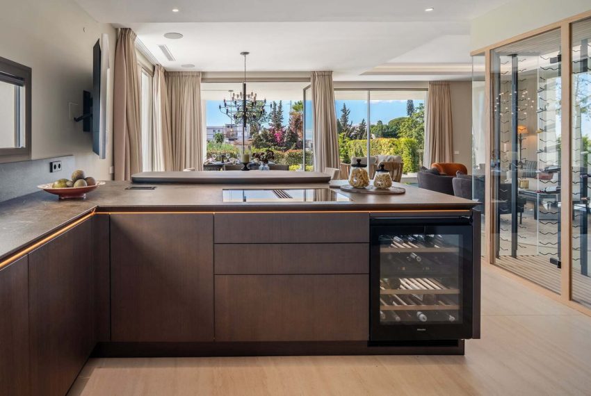 R5216209-Villa-For-Sale-Nueva-Andalucia-Semi-Detached-4-Beds-575-Built-11