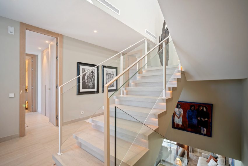 R5216209-Villa-For-Sale-Nueva-Andalucia-Semi-Detached-4-Beds-575-Built-13