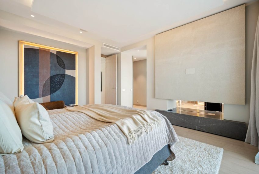 R5216209-Villa-For-Sale-Nueva-Andalucia-Semi-Detached-4-Beds-575-Built-15