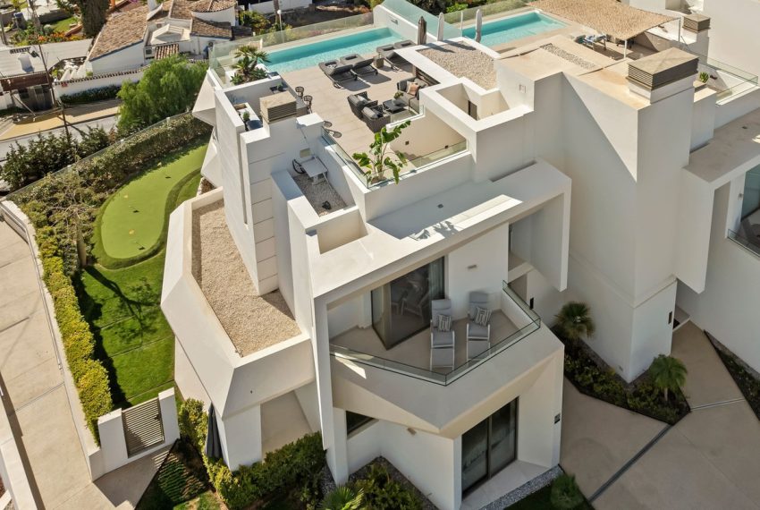 R5216209-Villa-For-Sale-Nueva-Andalucia-Semi-Detached-4-Beds-575-Built-16