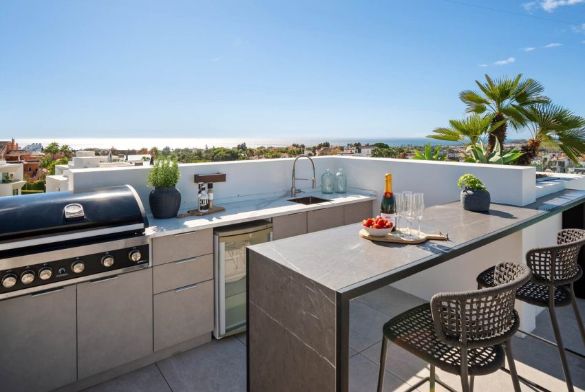 R5216209-Villa-For-Sale-Nueva-Andalucia-Semi-Detached-4-Beds-575-Built-3