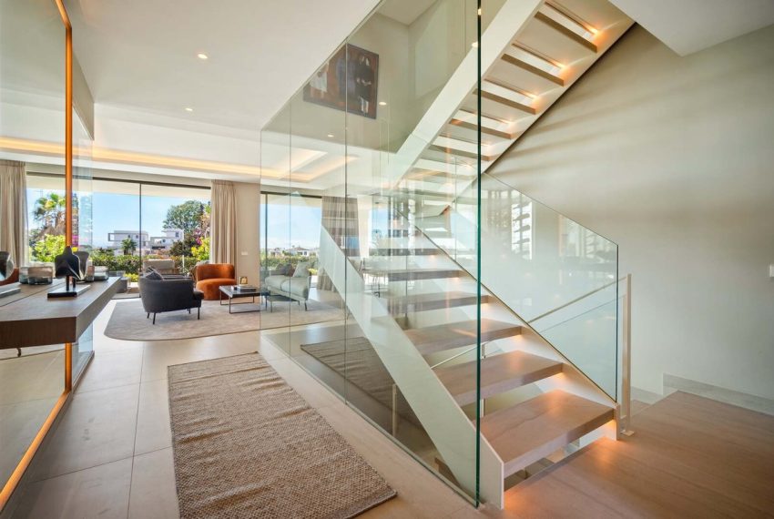 R5216209-Villa-For-Sale-Nueva-Andalucia-Semi-Detached-4-Beds-575-Built-4