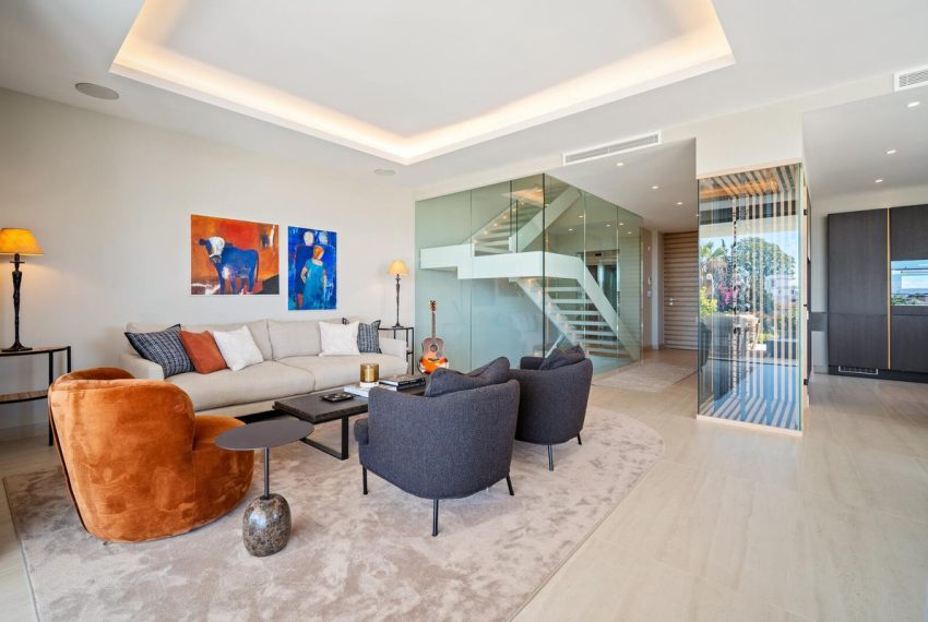 R5216209-Villa-For-Sale-Nueva-Andalucia-Semi-Detached-4-Beds-575-Built-5