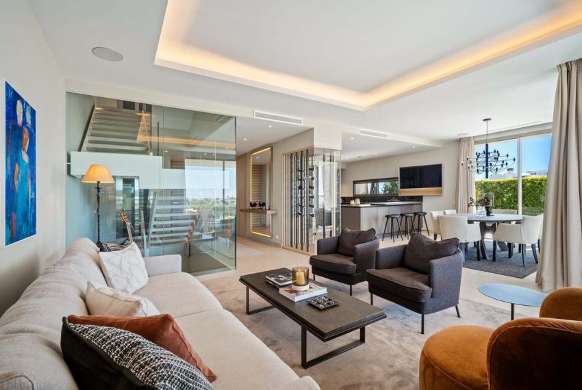 R5216209-Villa-For-Sale-Nueva-Andalucia-Semi-Detached-4-Beds-575-Built-6