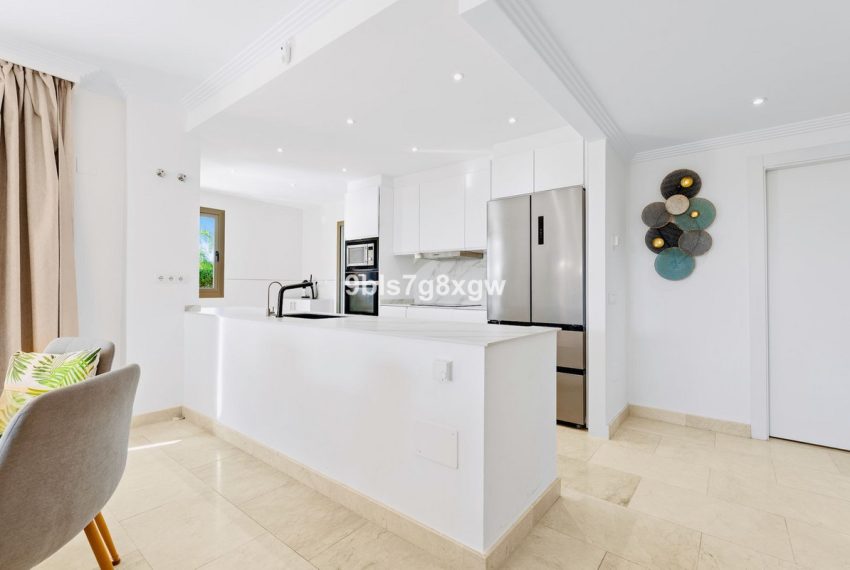 R5216257-Apartment-For-Sale-Benahavis-Ground-Floor-Apartment-3-Beds-127-Built-2