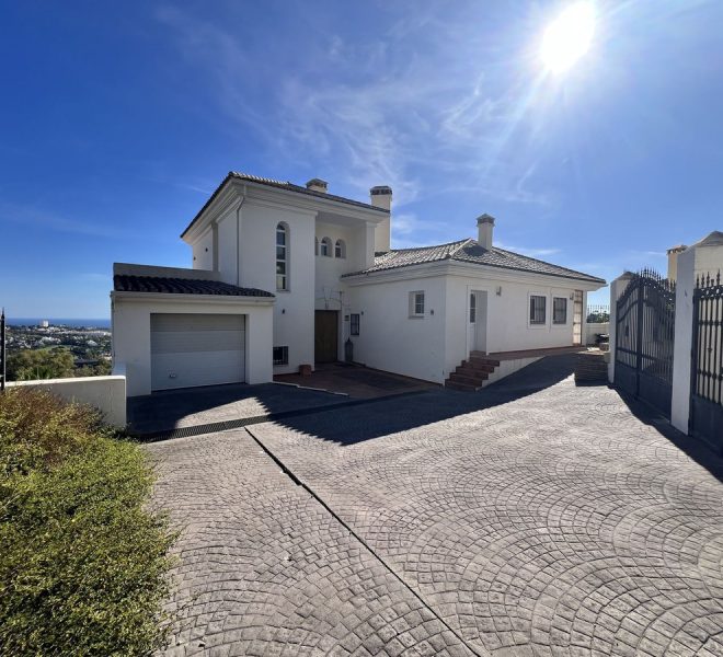 R5216302-Image 1-Detached - 4 Beds - 565 Built