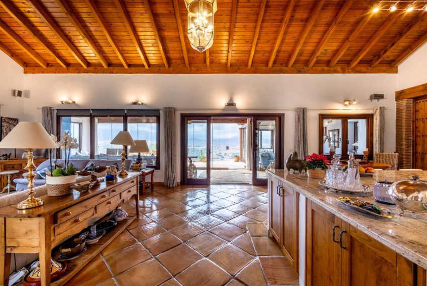 R5216614-Villa-For-Sale-Coin-Finca-4-Beds-520-Built-4