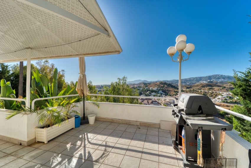 R5216644-Villa-For-Sale-Nueva-Andalucia-Detached-4-Beds-448-Built-10