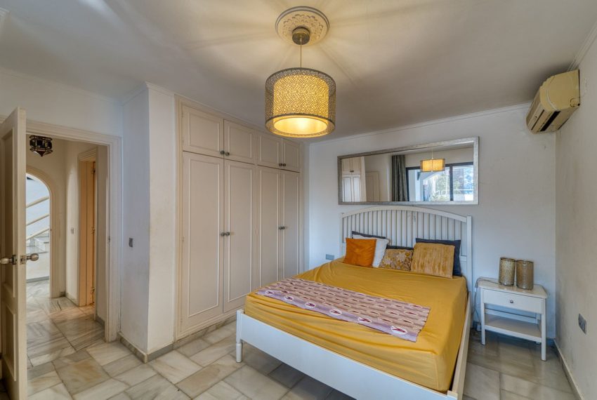 R5216644-Villa-For-Sale-Nueva-Andalucia-Detached-4-Beds-448-Built-3