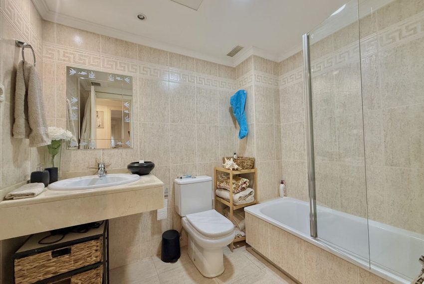 R5216665-Apartment-For-Sale-The-Golden-Mile-Ground-Floor-2-Beds-89-Built-18