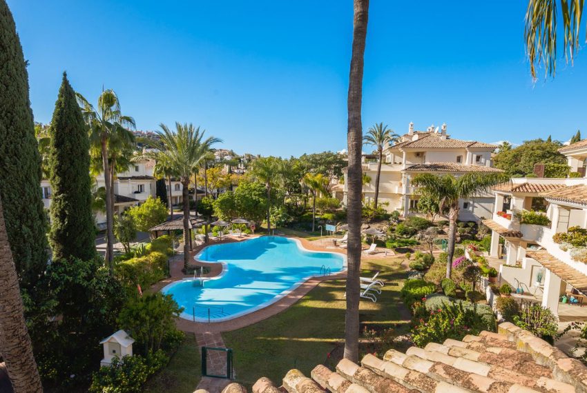 R5216701-Apartment-For-Sale-Nueva-Andalucia-Penthouse-Duplex-3-Beds-262-Built-4