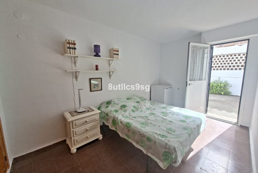 R5216755-Villa-For-Sale-La-Campana-Detached-2-Beds-67-Built-14