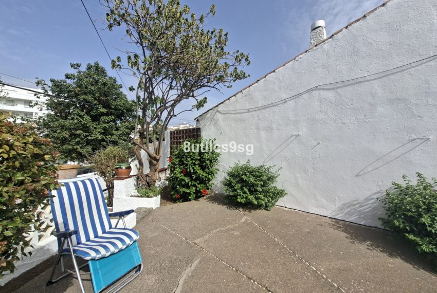 R5216755-Villa-For-Sale-La-Campana-Detached-2-Beds-67-Built-2