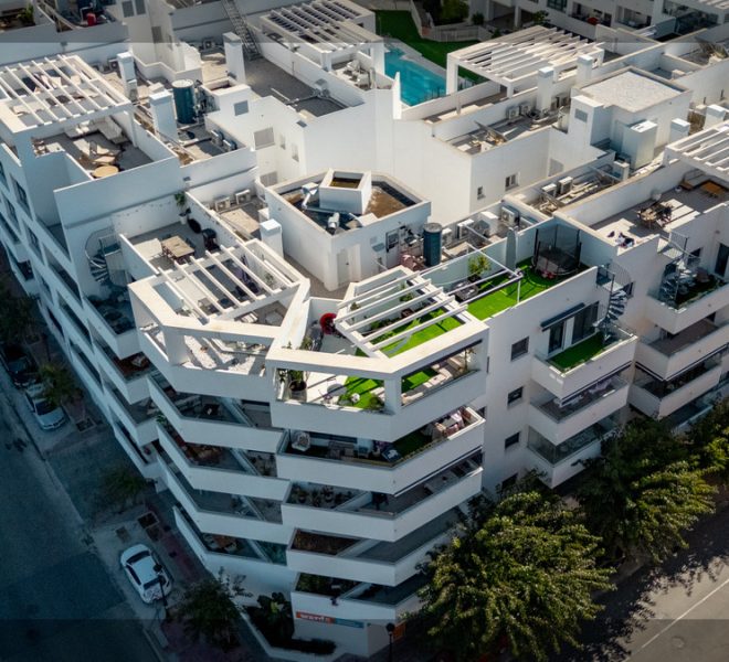 R5216956-Image 1-Penthouse - 4 Beds - 149 Built