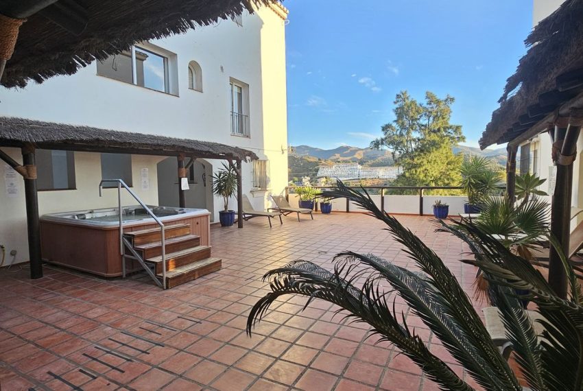 R5217700-Apartment-For-Sale-Estepona-Penthouse-1-Beds-67-Built-3