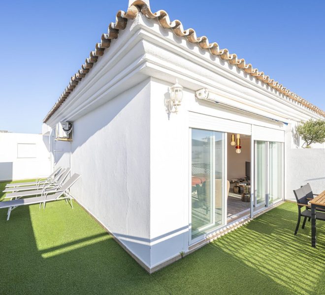 R5217751-Image 1-Penthouse Duplex - 4 Beds - 249 Built