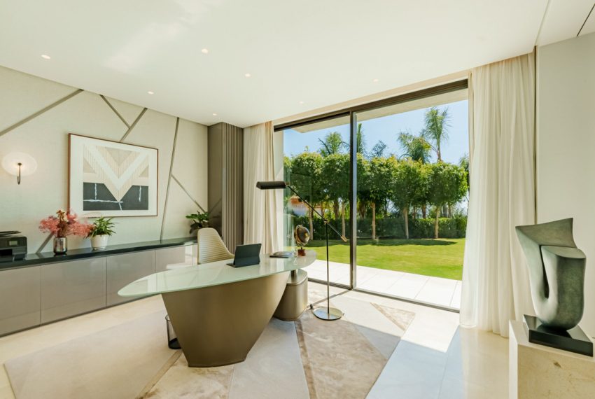 R5218078-Villa-For-Sale-Benahavis-Detached-8-Beds-1762-Built-11