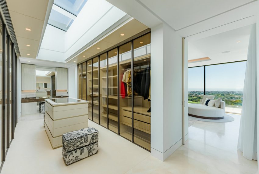 R5218078-Villa-For-Sale-Benahavis-Detached-8-Beds-1762-Built-15