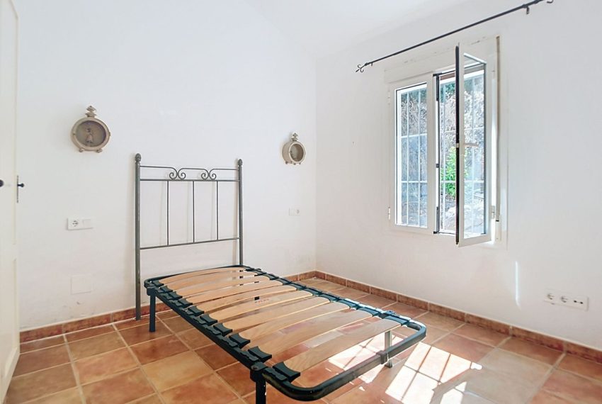 R5218429-Villa-For-Sale-Coin-Detached-2-Beds-72-Built-7