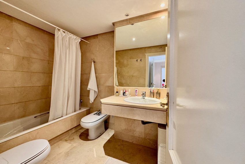 R5219494-Apartment-For-Sale-Puerto-Banus-Middle-Floor-Apartment-2-Beds-102-Built-12