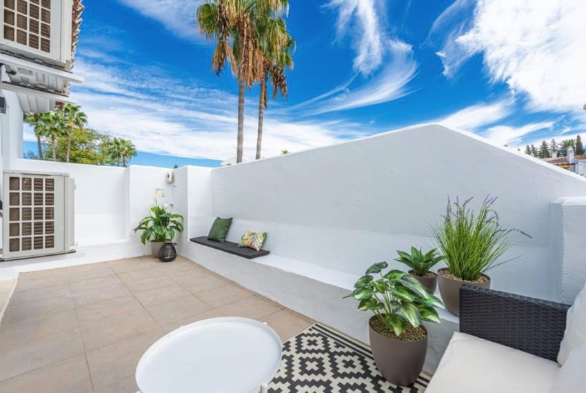 R5219503-Apartment-For-Sale-Nueva-Andalucia-Penthouse-Duplex-2-Beds-95-Built-1