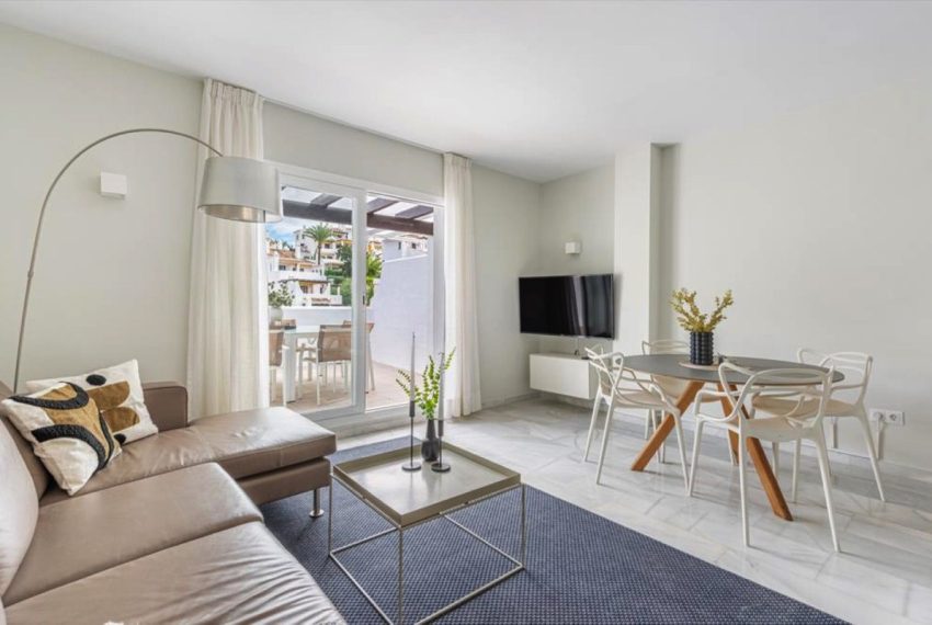 R5219503-Apartment-For-Sale-Nueva-Andalucia-Penthouse-Duplex-2-Beds-95-Built-11