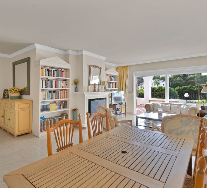 R5219653-Image 1-Middle Floor Apartment - 2 Beds - 155 Built